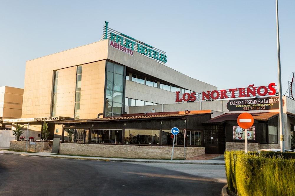 Hotel Leflet Sanlucar Sanlúcar la Mayor Esterno foto