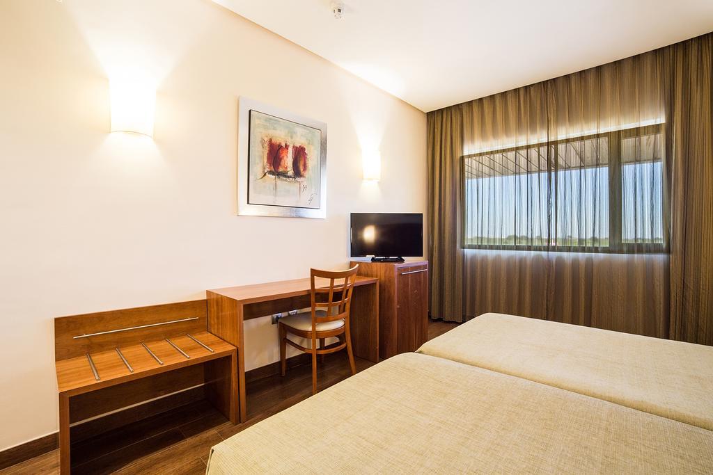 Hotel Leflet Sanlucar Sanlúcar la Mayor Esterno foto