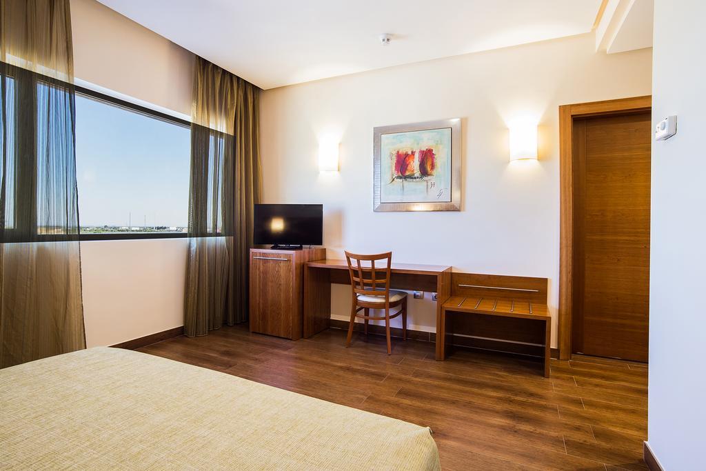 Hotel Leflet Sanlucar Sanlúcar la Mayor Esterno foto